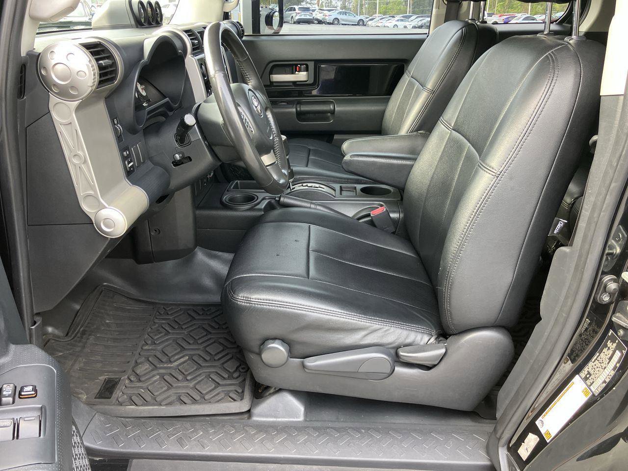 Used 2007 Toyota FJ Cruiser 2WD image 13