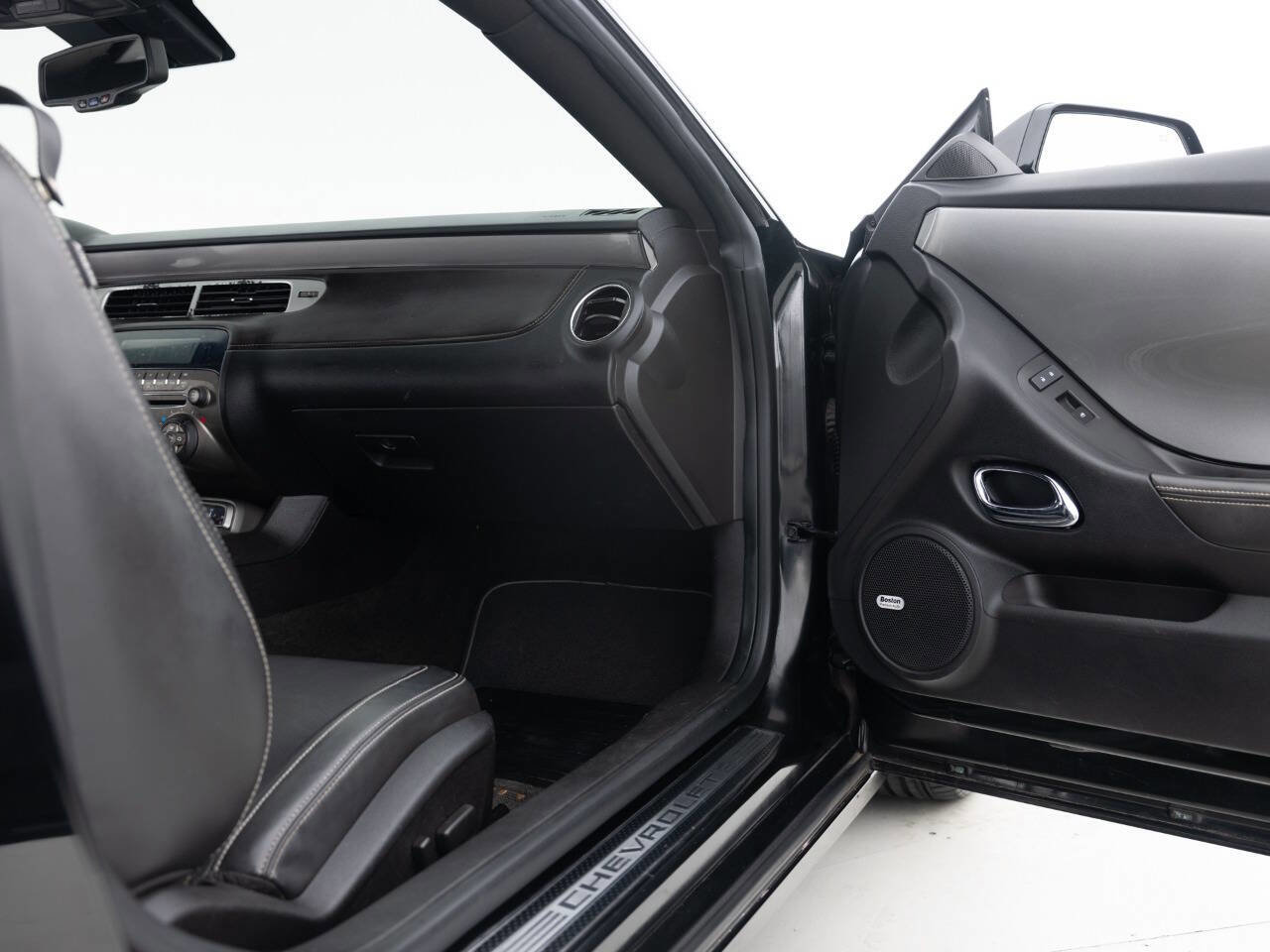 Used 2012 Chevrolet Camaro SS w/ RS Package image 28