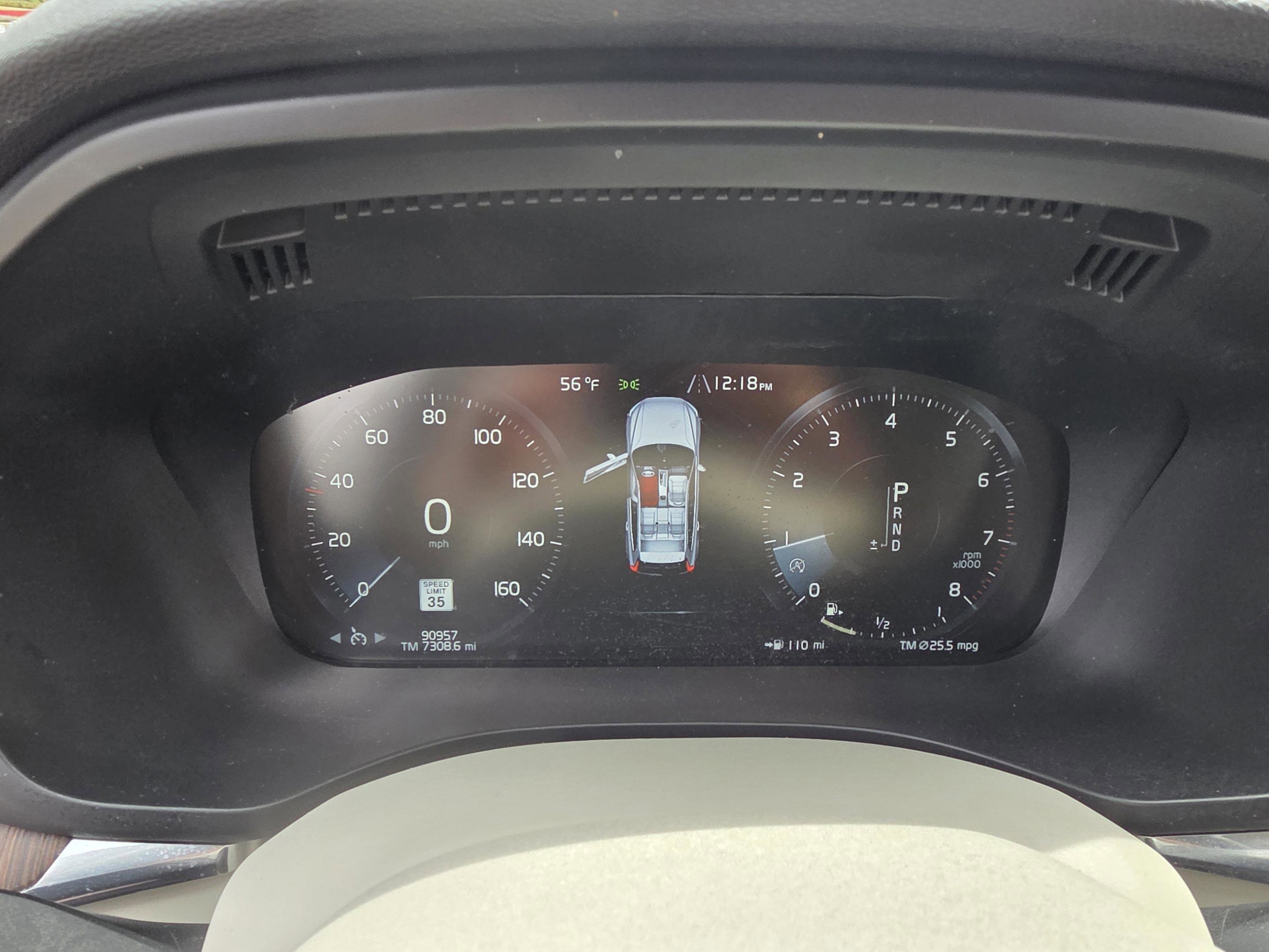 Used 2021 Volvo XC60 T5 Momentum w/ Climate Package image 18