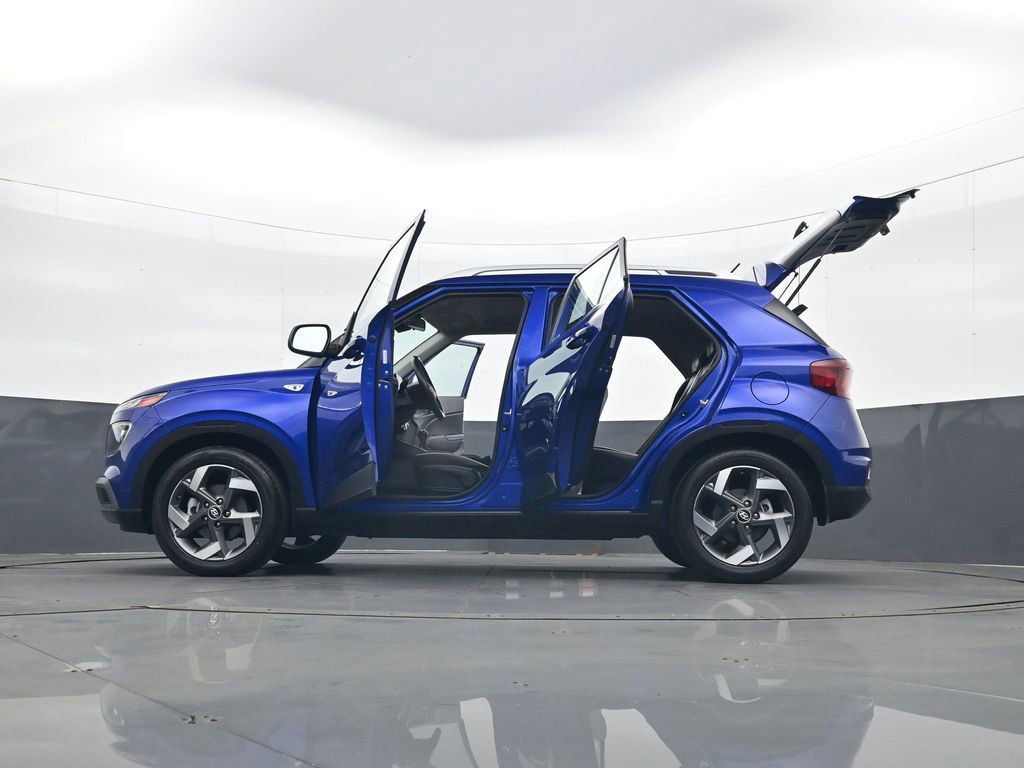 Certified 2023 Hyundai Venue Limited FWD image 34