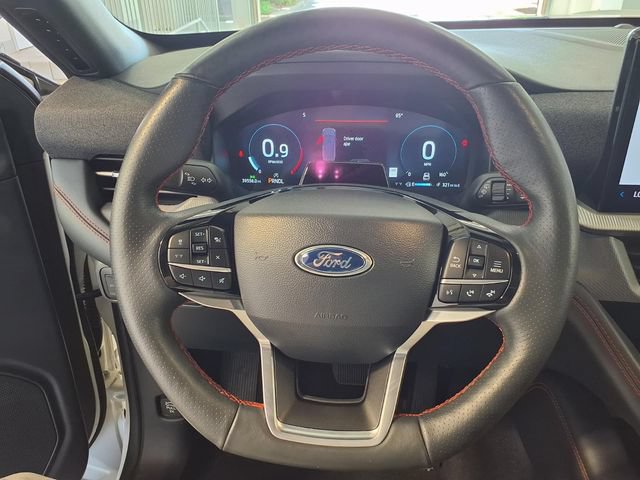 Used 2025 Ford Explorer ST-Line AWD/4WD image 9