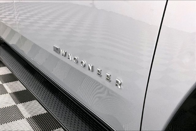 Used 2023 Jeep Wagoneer Series III w/ Preferred Equipment Group AWD/4WD image 11