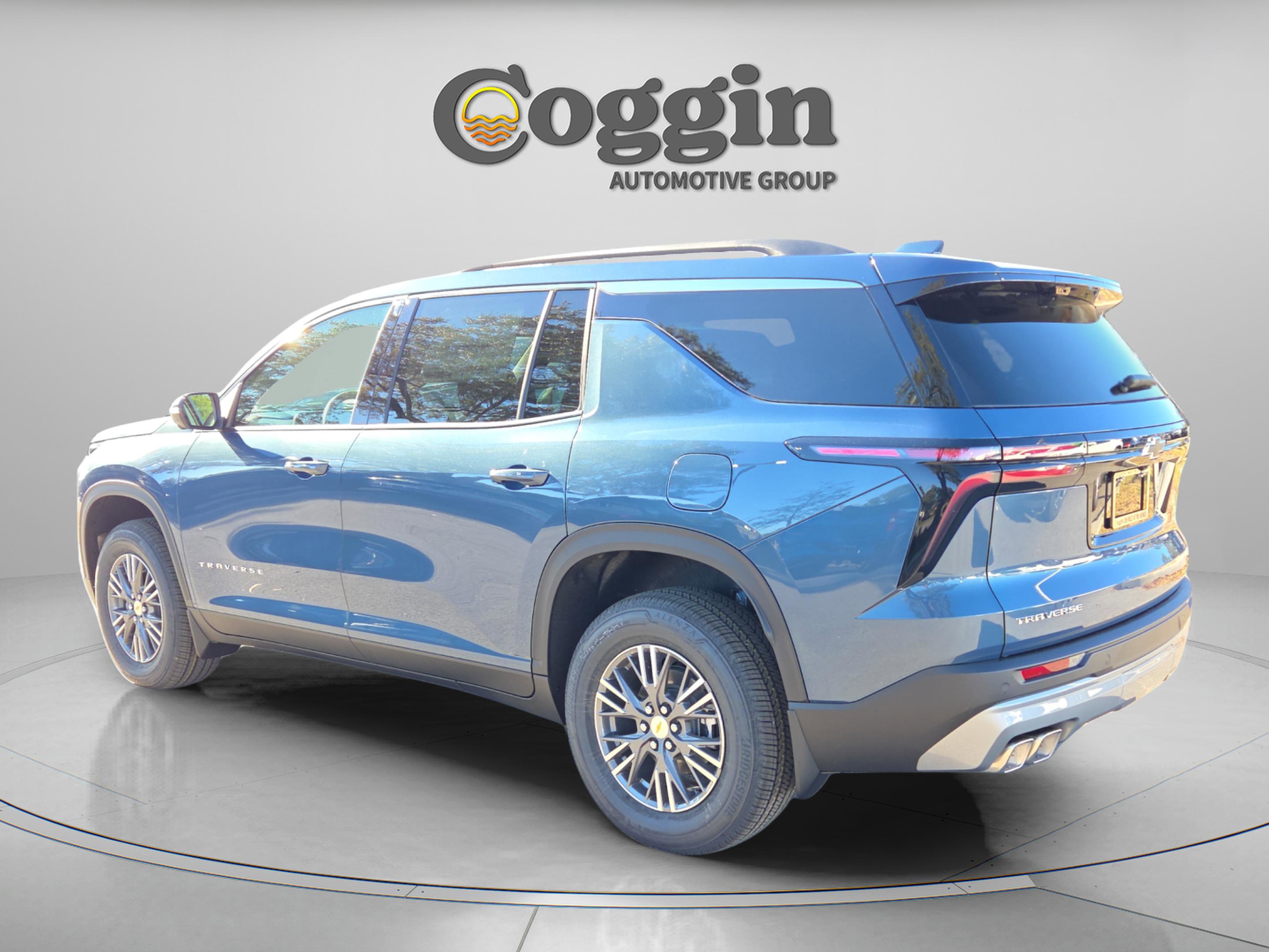 New 2026 Chevrolet Traverse LT w/ Driver Confidence Package image 4