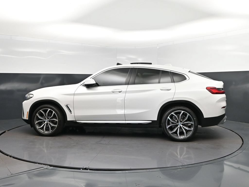 Used 2022 BMW X4 xDrive30i w/ Premium Package AWD/4WD image 4