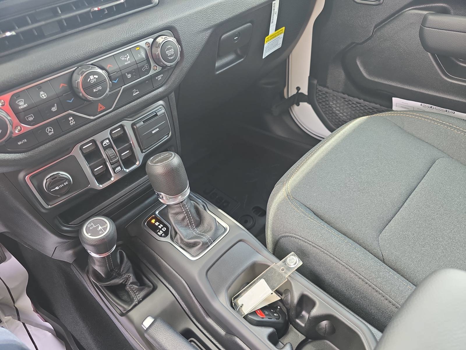 New 2026 Jeep Gladiator Sport AWD/4WD image 23
