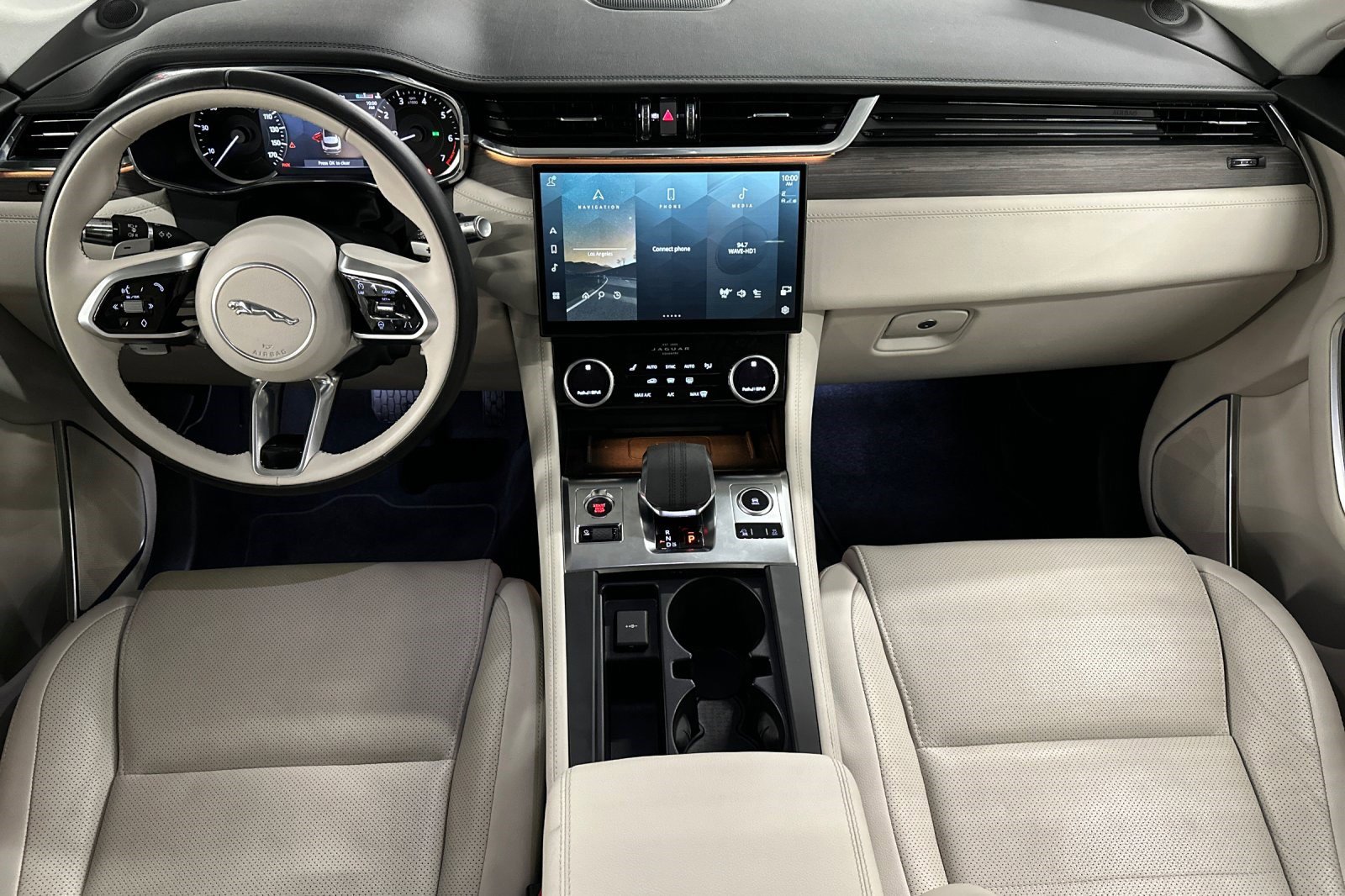 Used 2022 Jaguar F-PACE S image 27