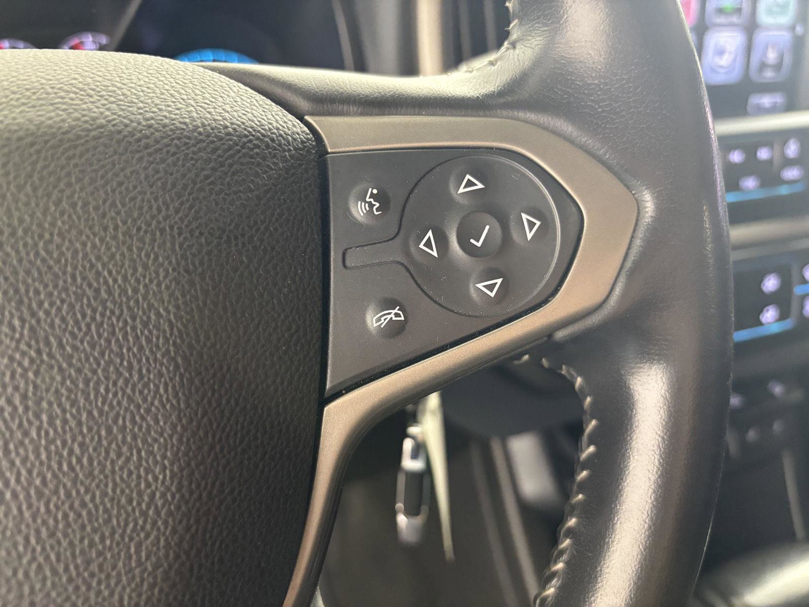 Used 2017 Chevrolet Colorado Z71 image 28