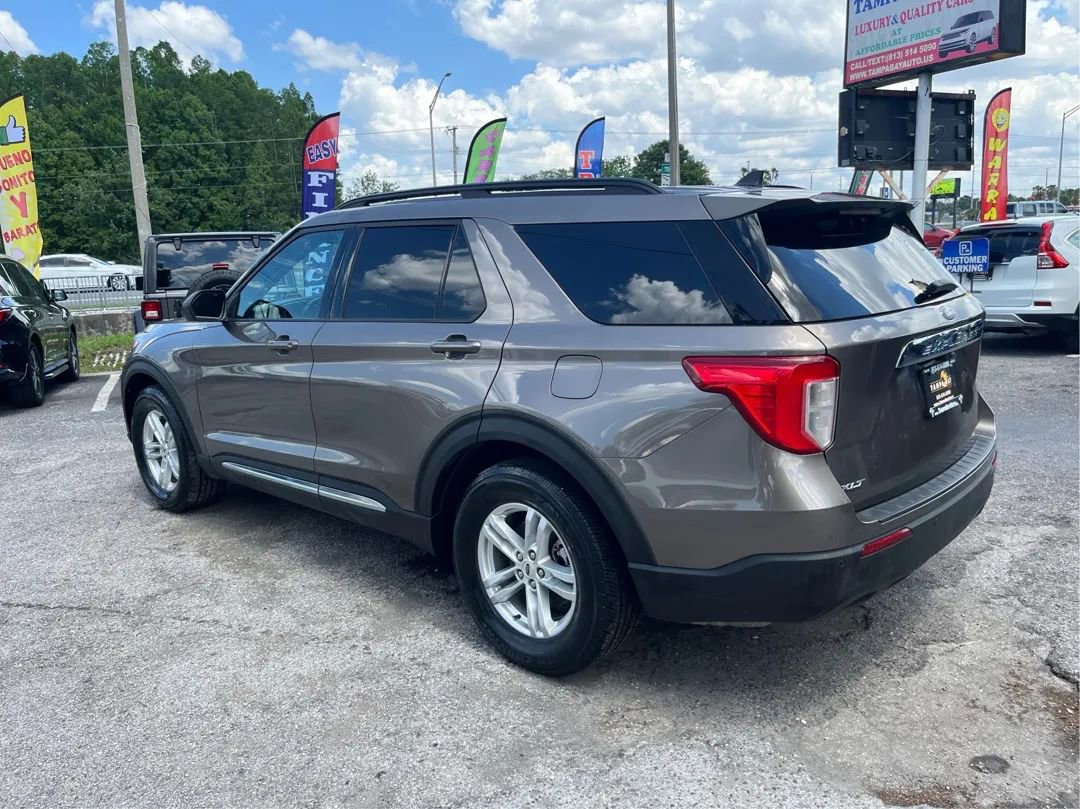 Used 2021 Ford Explorer XLT RWD image 7