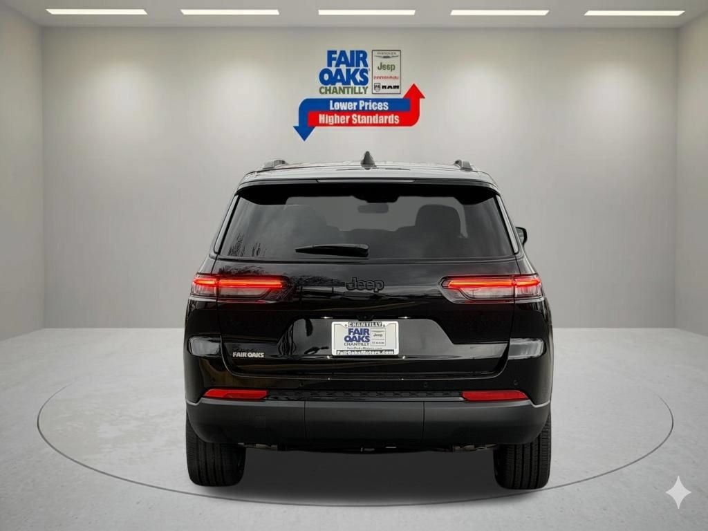 New 2025 Jeep Grand Cherokee L Laredo AWD/4WD image 8