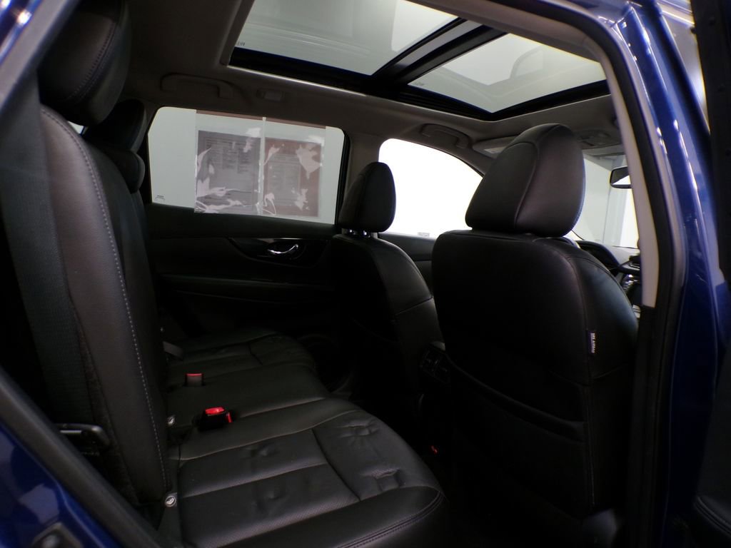 Used 2019 Nissan Rogue SL w/ Premium Package AWD/4WD image 21