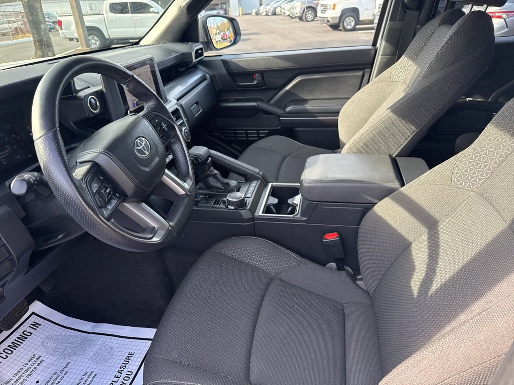 Used 2025 Toyota 4Runner SR5 image 12