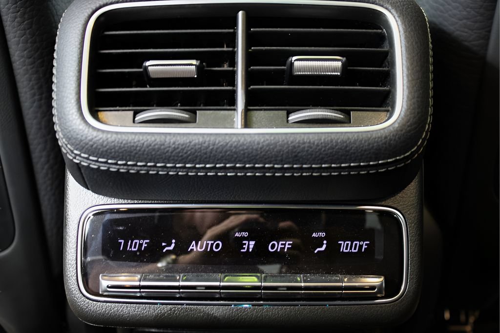 Used 2021 Mercedes-Benz GLS 580 4MATIC image 43