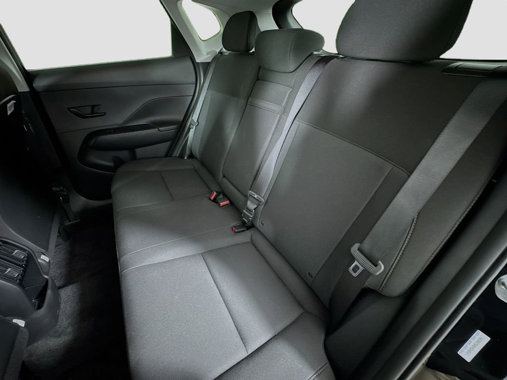 Certified 2025 Hyundai Kona SEL image 24