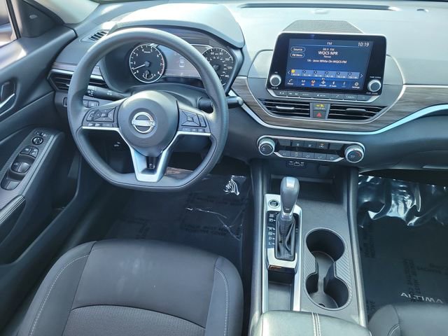 Used 2025 Nissan Altima 2.5 SV image 14