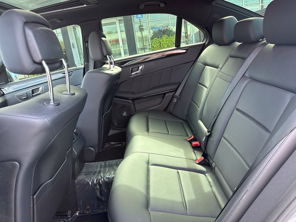 Used 2011 Mercedes-Benz E 350 4MATIC Sedan image 9