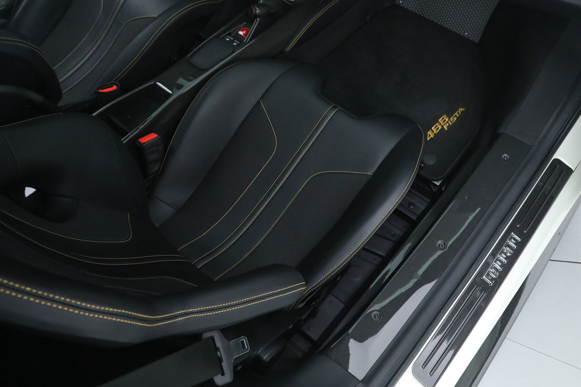 Certified 2020 Ferrari 488 Pista Coupe RWD image 23