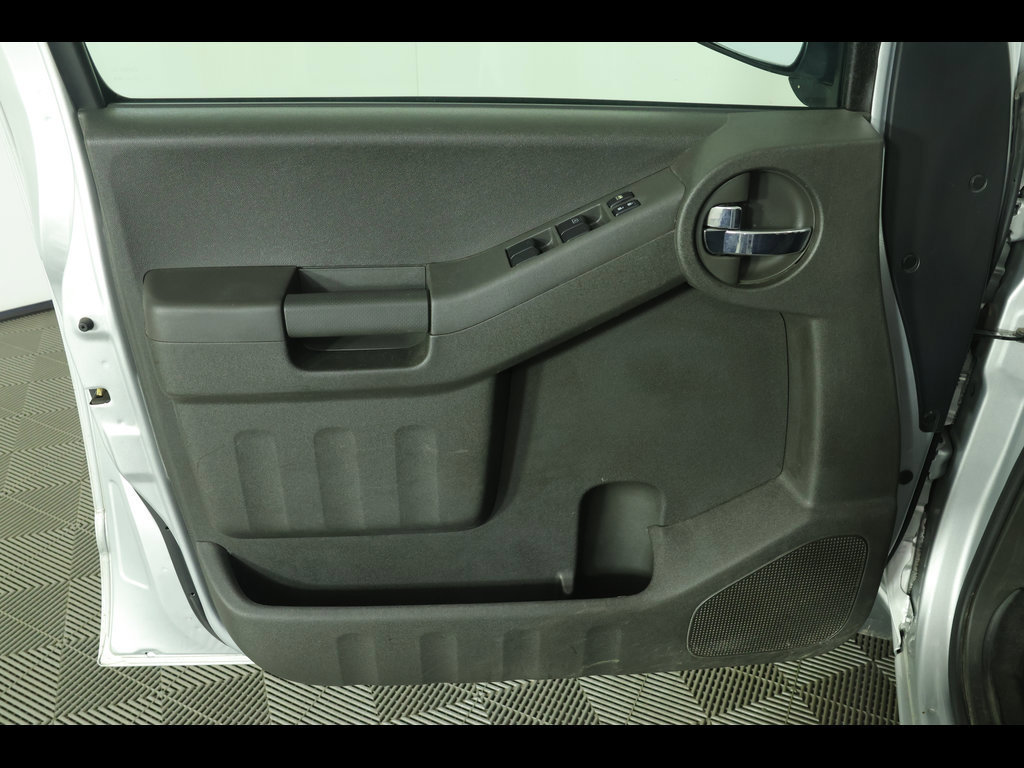 Used 2015 Nissan Xterra PRO-4X AWD/4WD image 15