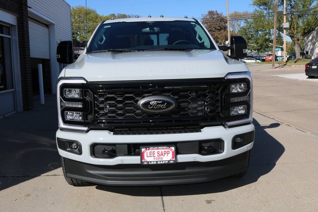New 2026 Ford F250 4x4 Crew Cab Super Duty image 3