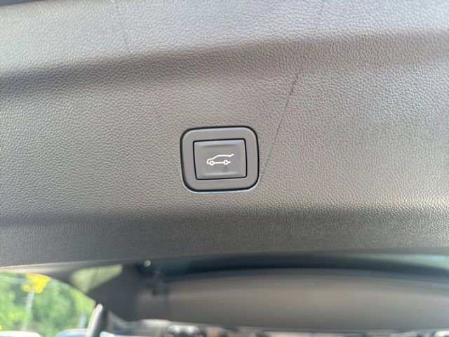 New 2026 Chevrolet Suburban Premier AWD/4WD image 22