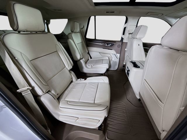 Used 2021 GMC Yukon Denali w/ Denali Premium Package image 28