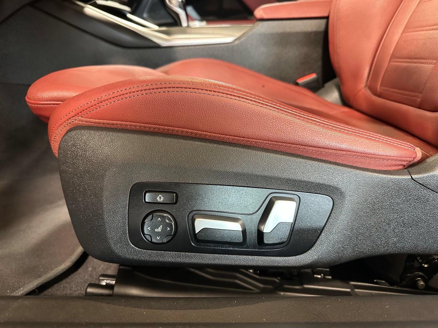 Used 2022 BMW 230i Coupe w/ Premium Package RWD image 14