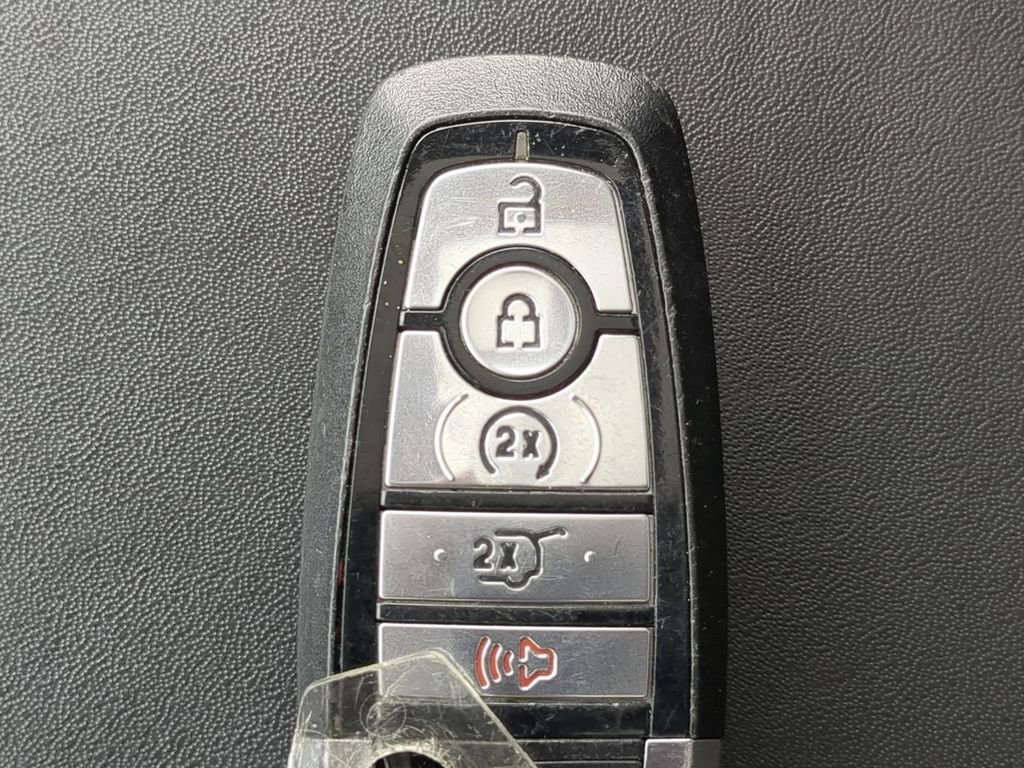 Used 2020 Ford Expedition Platinum image 25