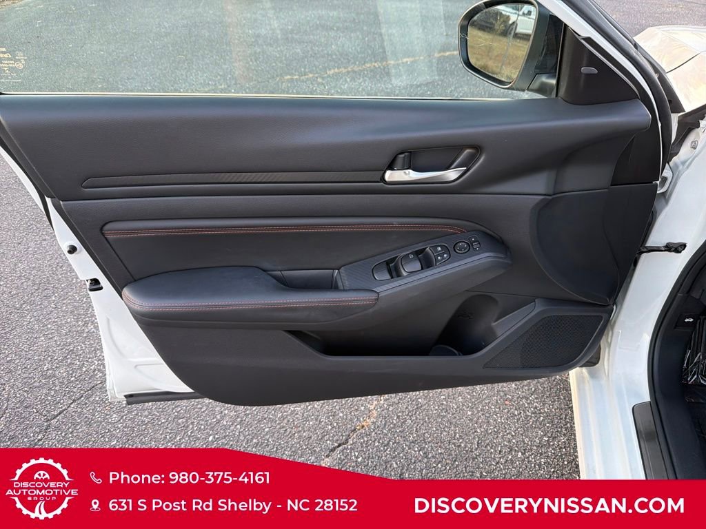 Certified 2020 Nissan Altima 2.5 SR w/ Premium Package image 11