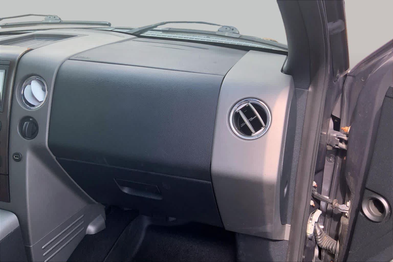 Used 2006 Lincoln Mark LT 2WD image 18