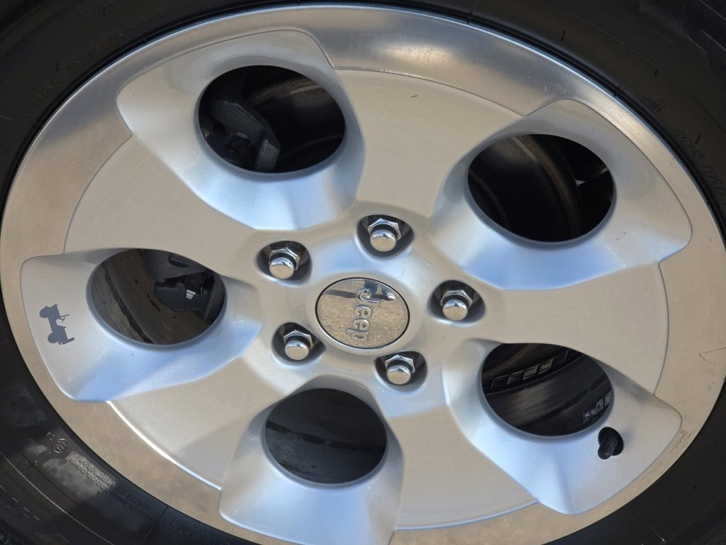 Used 2012 Jeep Wrangler Sahara w/ Connectivity Group image 16