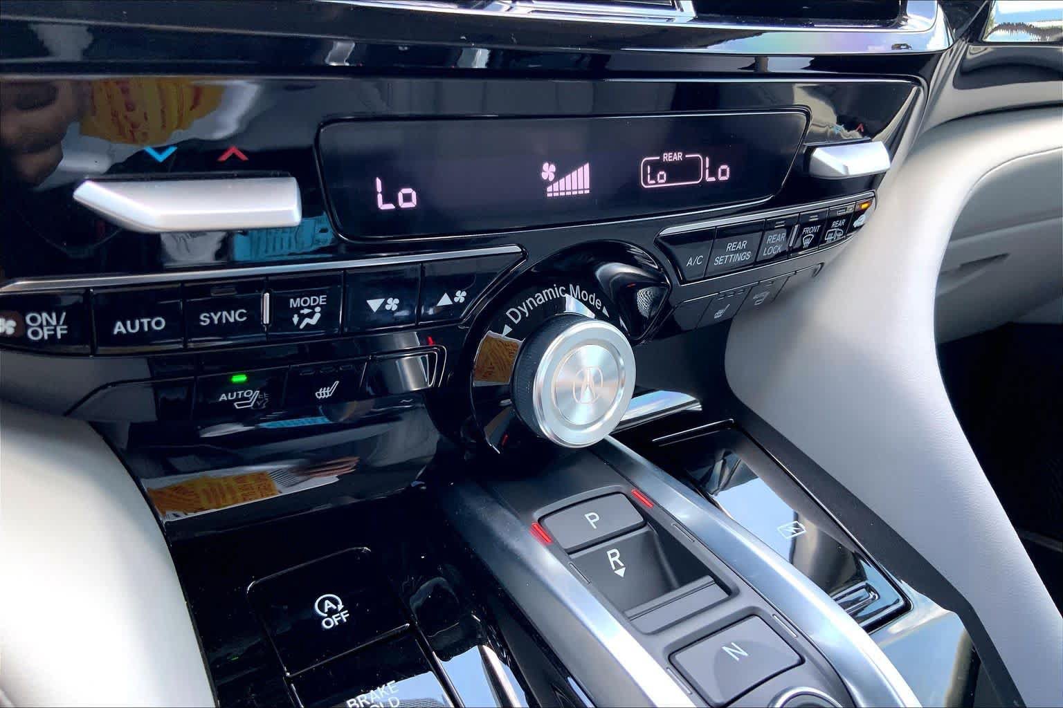 Used 2026 Acura MDX SH-AWD w/ Technology Package image 33