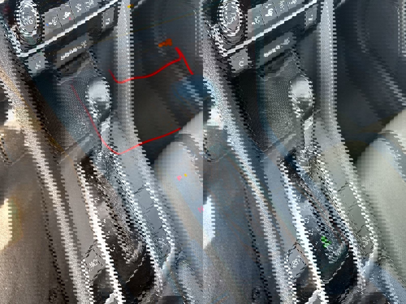 Used 2018 Honda Civic Touring image 28