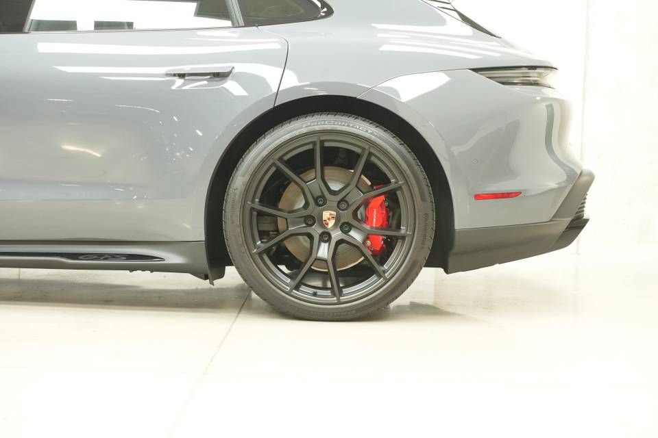 New 2026 Porsche Taycan GTS AWD/4WD image 40