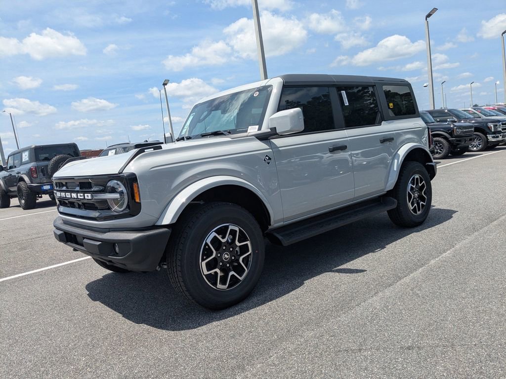 New 2026 Ford Bronco Outer Banks AWD/4WD image 8