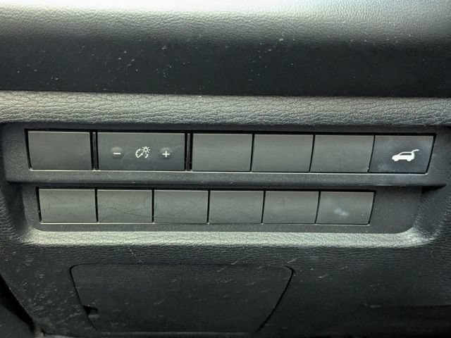 Used 2023 Mitsubishi Outlander SEL AWD/4WD image 17