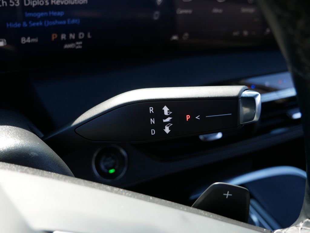 Used 2025 Buick Enclave Sport Touring image 25