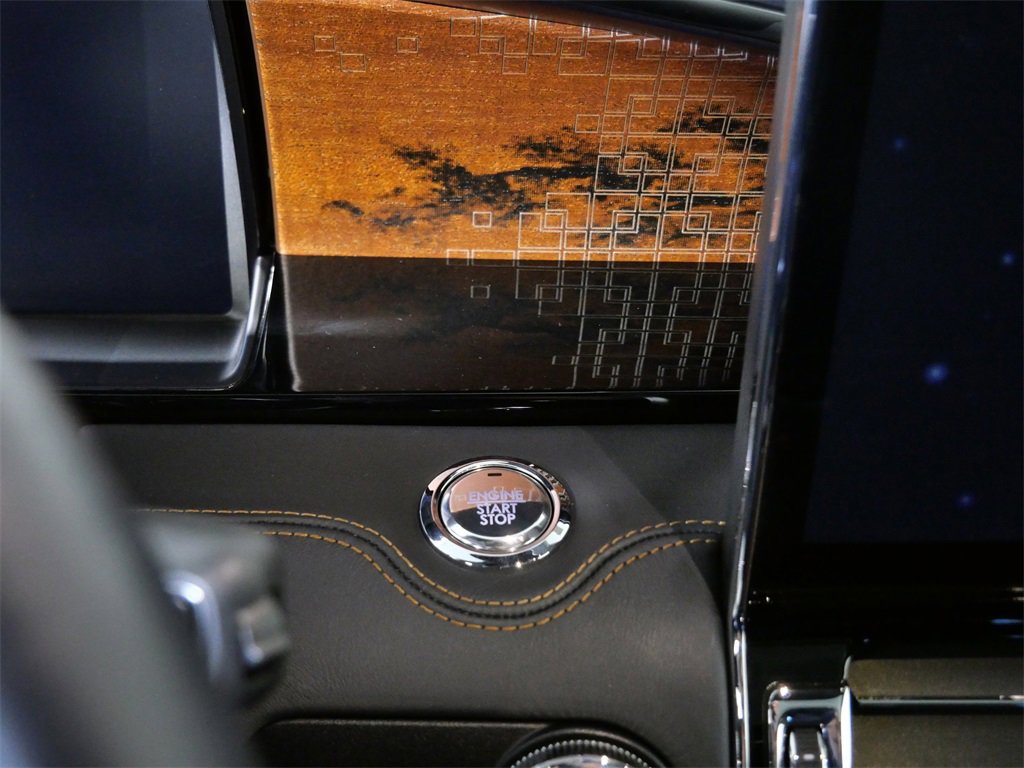 Certified 2024 Lincoln Navigator Black Label image 19