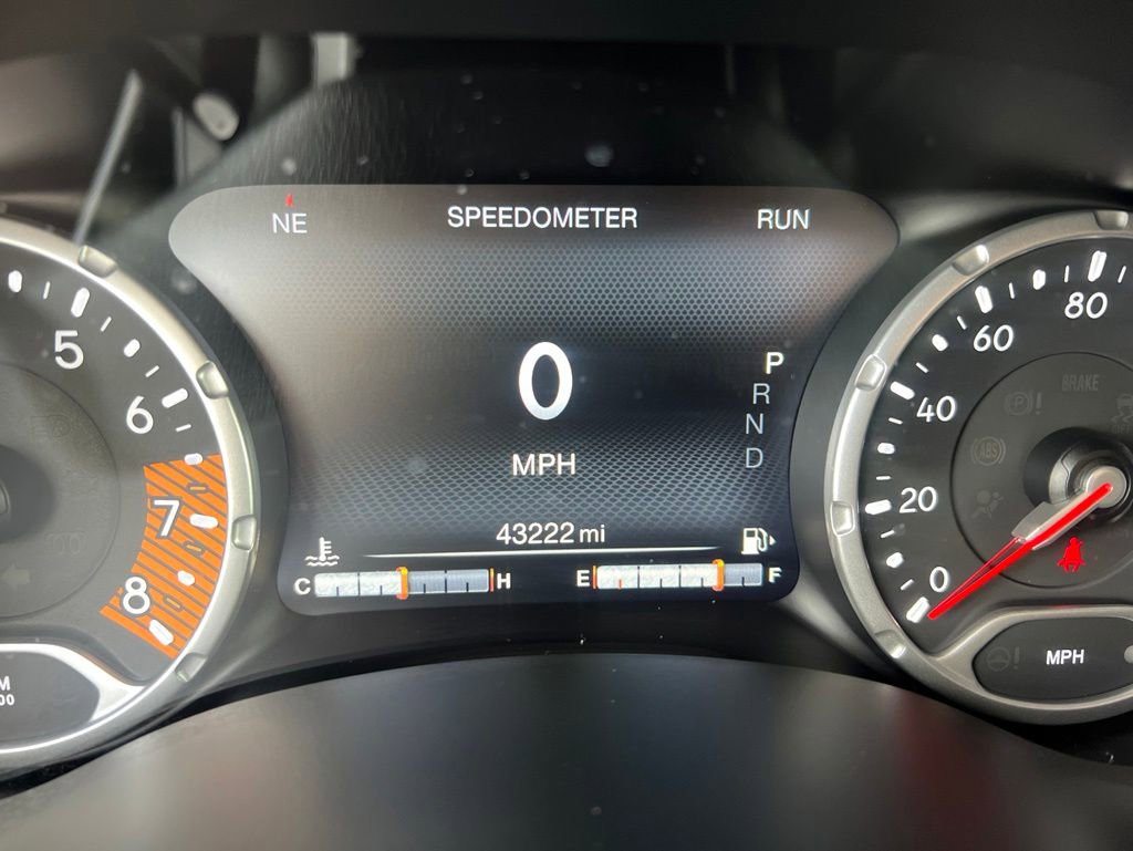 Used 2022 Jeep Renegade Latitude AWD/4WD image 63