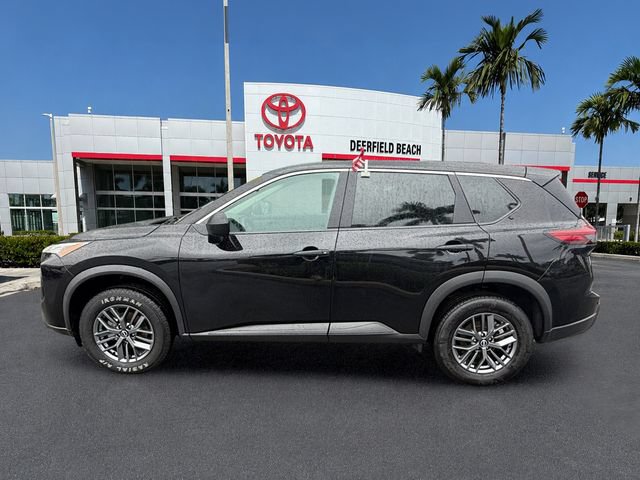 Used 2024 Nissan Rogue S AWD/4WD image 4