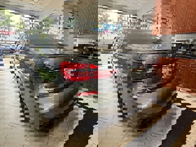 Used 2018 BMW 750i xDrive image 5