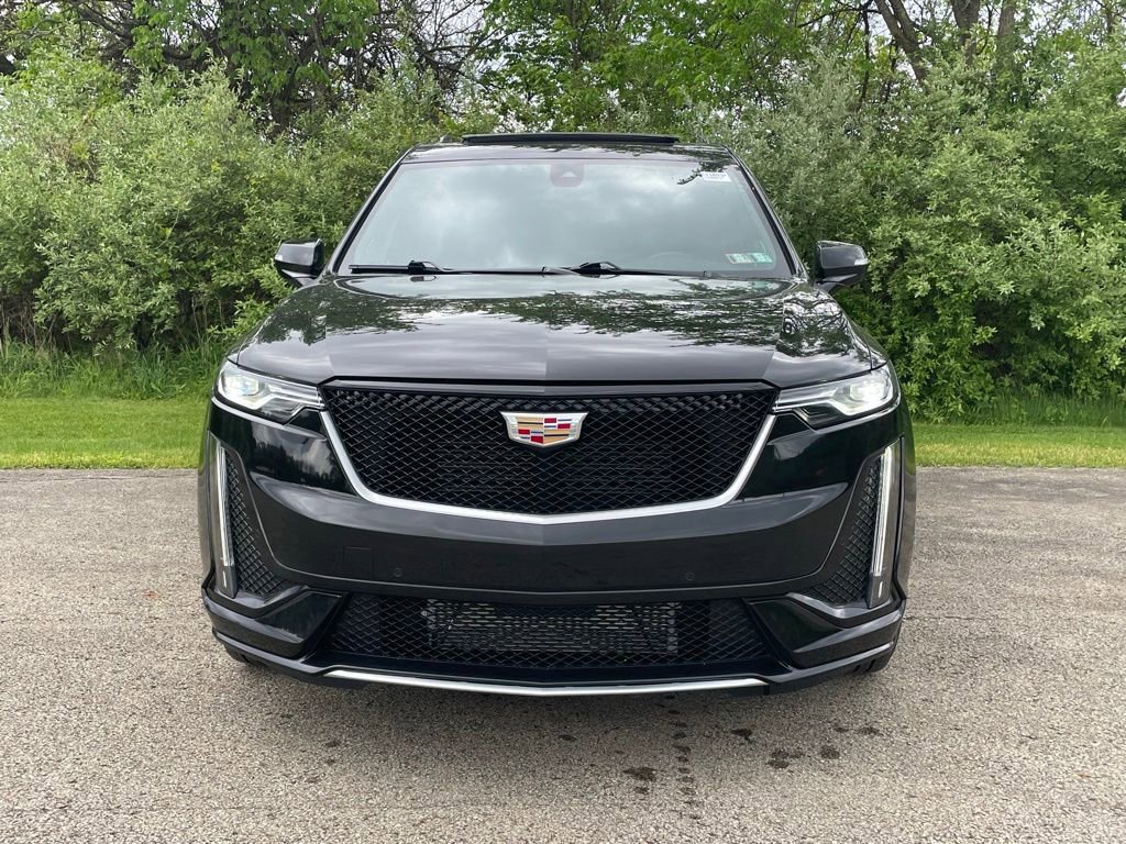 Used 2024 Cadillac XT6 Sport w/ LPO, Floor Liner Package AWD/4WD image 3
