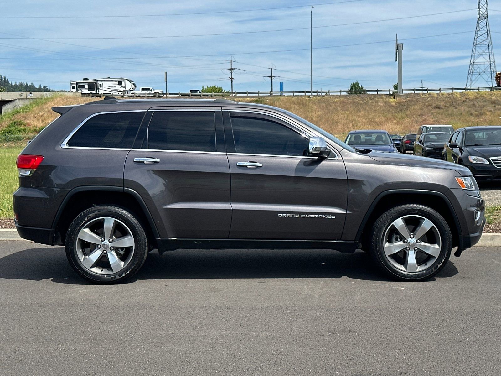 Used 2015 Jeep Grand Cherokee Limited AWD/4WD image 2