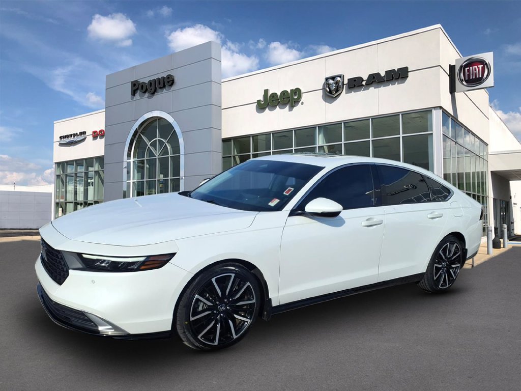Used 2023 Honda Accord Touring image 7