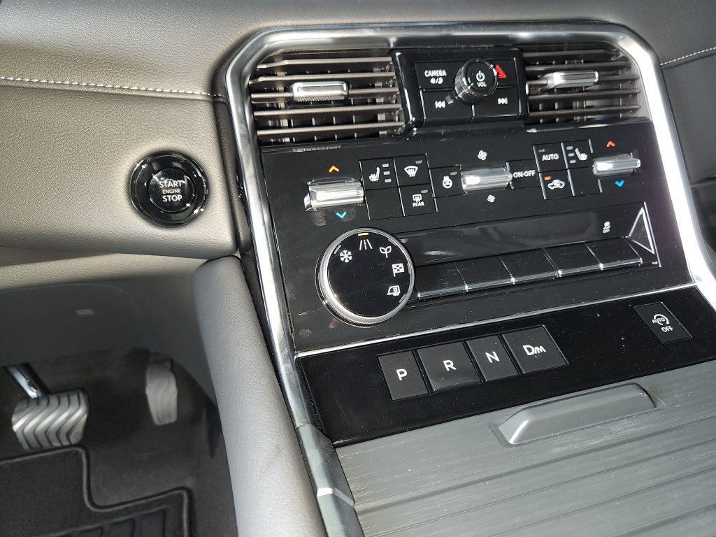 New 2026 Nissan Armada SL w/ Captain's Chari Seat Package RWD image 20