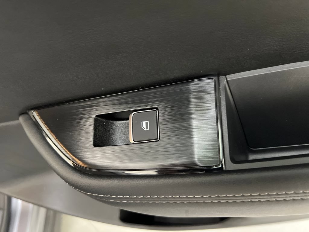 Used 2026 Nissan Rogue SL FWD image 26
