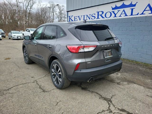 Used 2022 Ford Escape SE w/ SE Sport Appearance Package AWD/4WD image 8