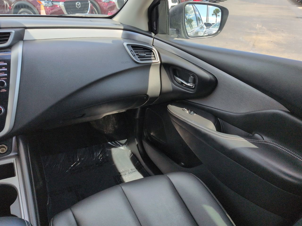 Used 2022 Nissan Murano SV AWD/4WD image 17