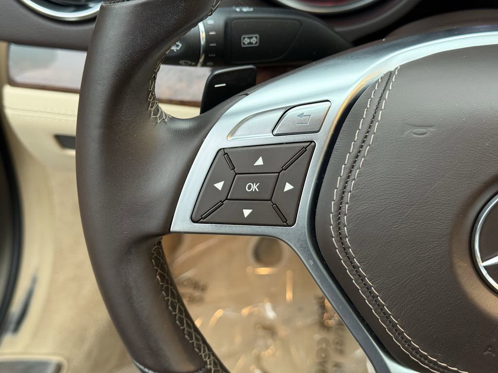 Used 2013 Mercedes-Benz SL 550 image 21