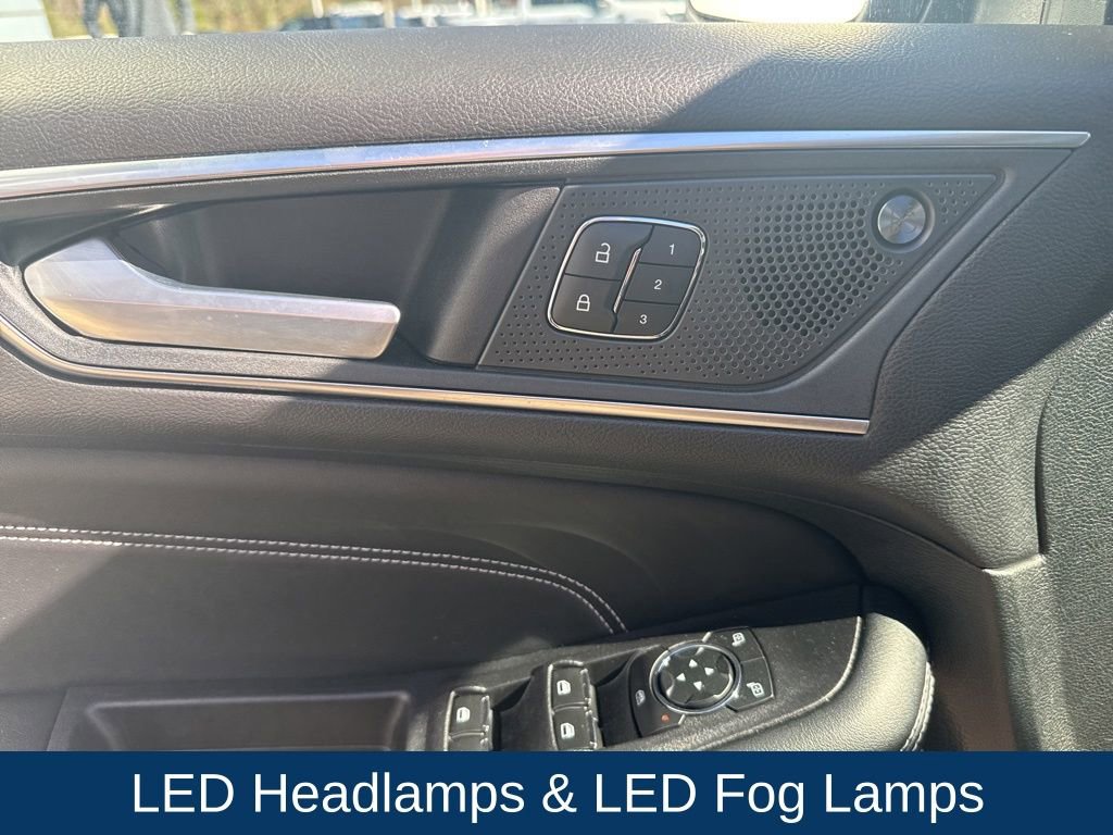 Used 2024 Ford Edge Titanium image 13