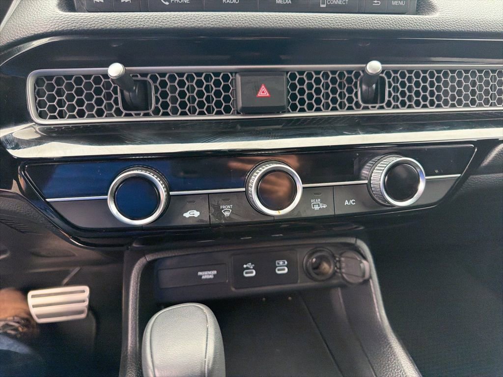 Used 2025 Honda Civic Sport image 17