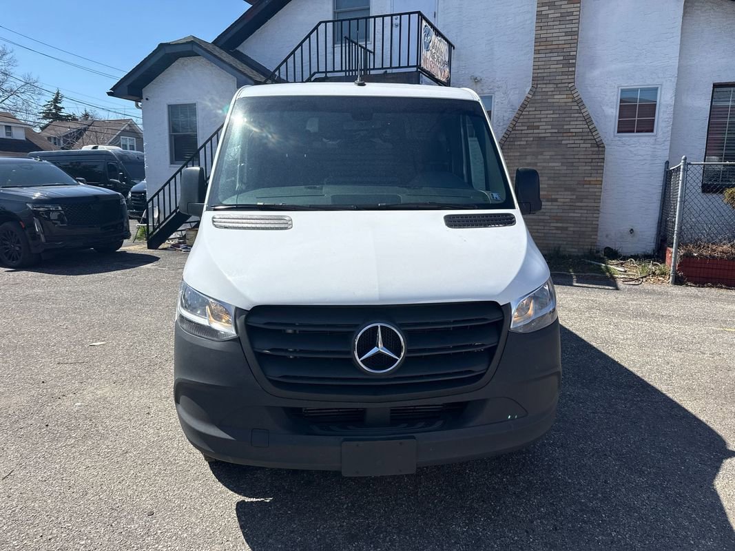 Used 2023 Mercedes-Benz Sprinter 2500 image 9